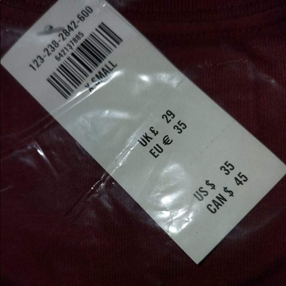 A&F Long Sleeve size XS NWT - Picture 5 of 10